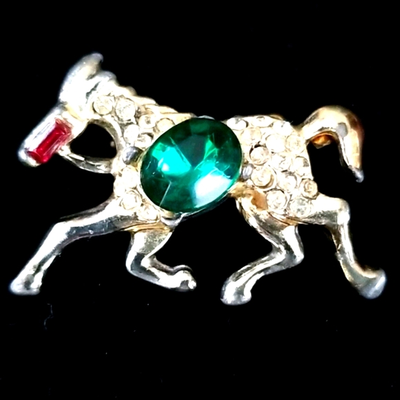 Vintage 1940s Mid Century Emerald and Ruby Crystal Rhinestone Horse Brooch - Picture 7 of 12